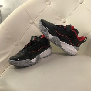 Jordan little kids 2y